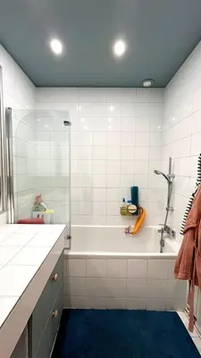 Salle de bains dans l'établissement Jardin | Duplex familial de luxe