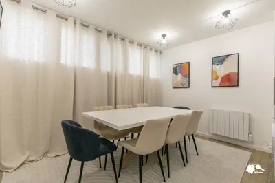 Plan de l'établissement MBA - Beslay - Splendide Appartement Paris Centre