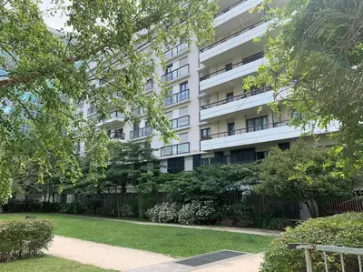 Jardin de l'établissement LE PARADIS - 2 chambres, balcon, parking