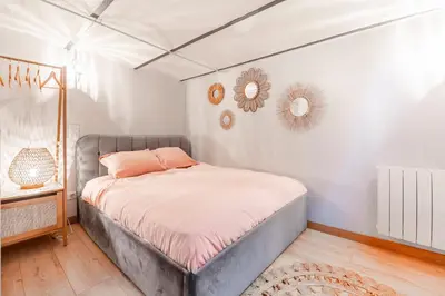 Un ou plusieurs lits dans un hébergement de l'établissement Charming cocon, well-located Apartment 2 rooms