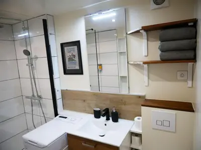 Salle de bains dans l'établissement Maison Moisan - studio 27m2 à Paris 6e