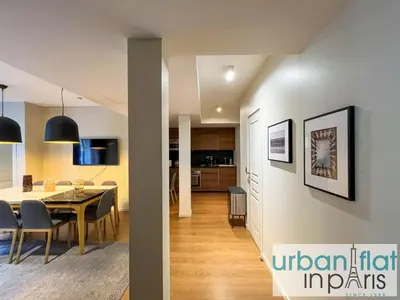 Cuisine ou kitchenette dans l'établissement Urban Flat 118 - Luxury 4 BDR Flat near Saint Germain