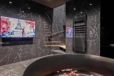 Télévision ou salle de divertissement dans l'établissement Modern apartment - 2P Madeleine - Grand Boulevard