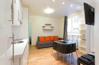 Cuisine ou kitchenette dans l'établissement Appartement Petits Champs
