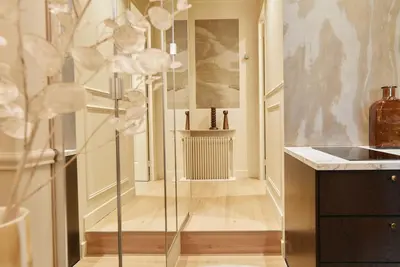 Salle de bains dans l'établissement Versailles Suite - Duke Housing