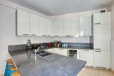 Cuisine ou kitchenette dans l'établissement Superb 4 bdrms 185m2 Apt Trocadero