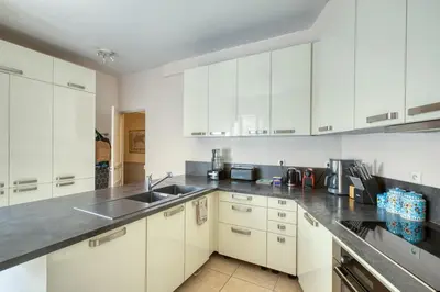 Cuisine ou kitchenette dans l'établissement Superb 4 bdrms 185m2 Apt Trocadero