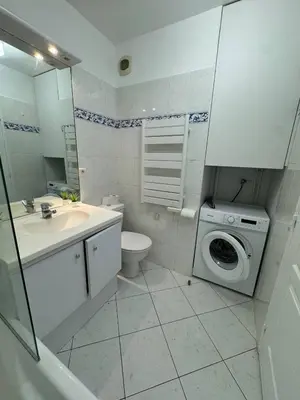 Salle de bains dans l'établissement Studio neuf proche de Paris