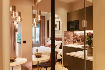 Un ou plusieurs lits dans un hébergement de l'établissement Rosso Levanto Room - Duke Housing