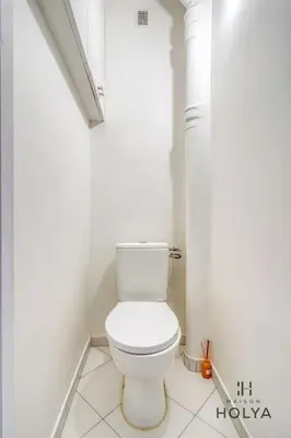 Salle de bains dans l'établissement Proche Porte Maillot - Le Véritable - 378B