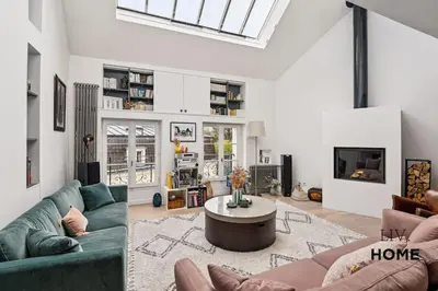 Télévision ou salle de divertissement dans l'établissement Triplex Atypique à 10mn de Paris