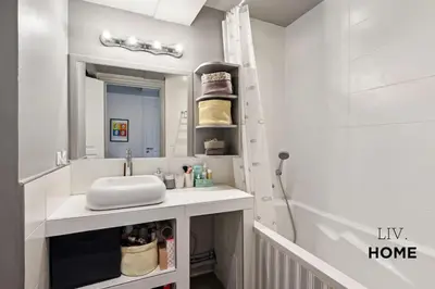 Salle de bains dans l'établissement Triplex Atypique à 10mn de Paris