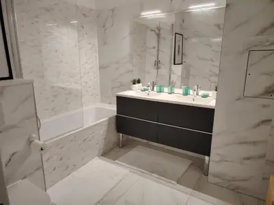 Salle de bains dans l'établissement Grand appartement familial paris13