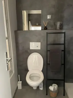 Salle de bains dans l'établissement Au cœur du Marais, un joli studio !