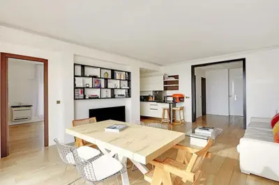 Plan de l'établissement Penthouse Champs Élysées, vue sur tout Paris et la Tour Eiffel