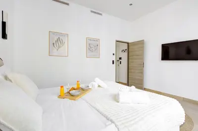 Un ou plusieurs lits dans un hébergement de l'établissement Bluestay 287 - Superbe appartement à Paris 17