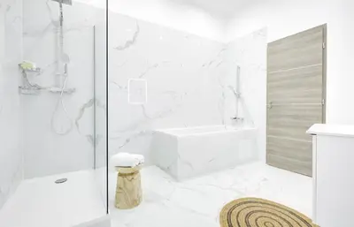 Salle de bains dans l'établissement Bluestay 287 - Superbe appartement à Paris 17
