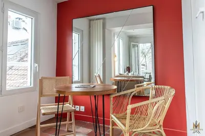 Plan de l'établissement Montmartre, Patio! Sacré-Coeur! Stylish duplex!