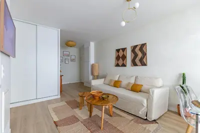 Coin salon dans l'établissement Oasis Lumineux by So Homy - 1 Bed Room - 4 PAX