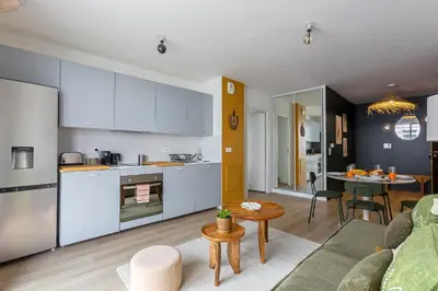 Cuisine ou kitchenette dans l'établissement Oasis Lumineux by So Homy - 1 Bed Room - 4 PAX