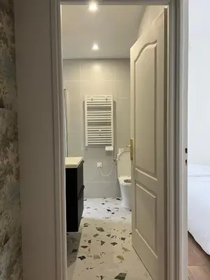 Salle de bains dans l'établissement Appartement en duplex - M4 et RER B Arcueil-Cachan
