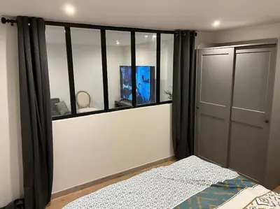 Un ou plusieurs lits dans un hébergement de l'établissement BX - Maison 10 rooms - 12 beds - metro PARIS EXPO