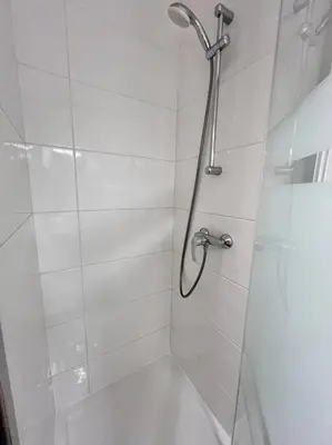 Salle de bains dans l'établissement Grand Studio 2 pers République Bastille Paris 3