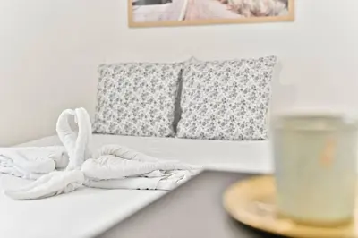 Un ou plusieurs lits dans un hébergement de l'établissement Appartement proche Canal Saint Martin - II