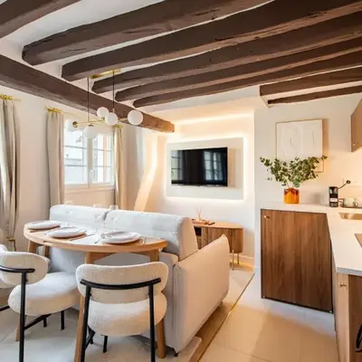SUPER CENTRAL Designer One-Bedroom - Marais - FREE Parking