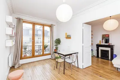 Cuisine ou kitchenette dans l'établissement Charmant appartement avec vue