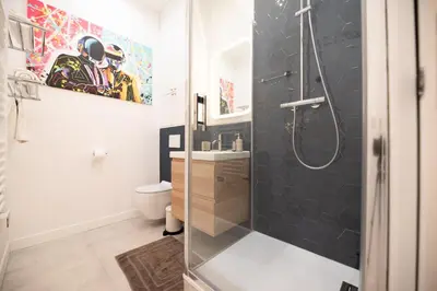 Salle de bains dans l'établissement Beautiful Apartment in saint germain des prés