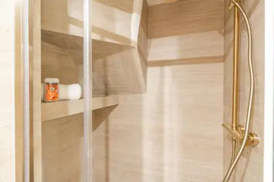 Salle de bains dans l'établissement Merveilleux appartement de luxe au coeurs de Saint-Germain