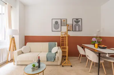 Coin salon dans l'établissement Calm and cozy flat - Central location
