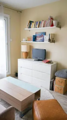 Coin salon dans l'établissement Doux Refuge - Au cœur de Paris