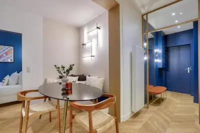 Coin salon dans l'établissement Bel appartement d'architecte au coeur de Paris