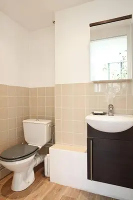 Salle de bains dans l'établissement Unique Loft in Paris near Parc de la Villette