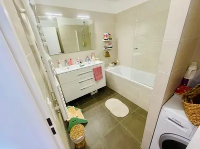 Salle de bains dans l'établissement Montmartre à 2 ou plus