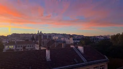 Lever ou coucher de soleil vu de l'appartement ou à proximité