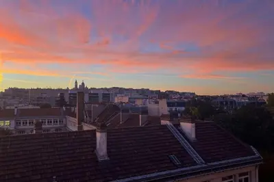 Lever ou coucher de soleil vu de l'appartement ou à proximité