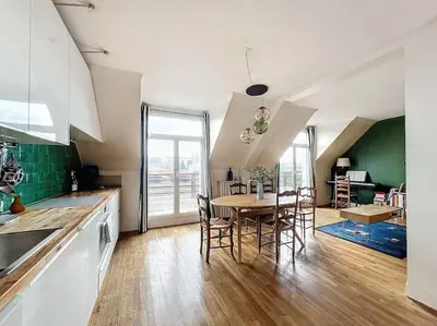 Cuisine ou kitchenette dans l'établissement Balcony with view of Montmartre