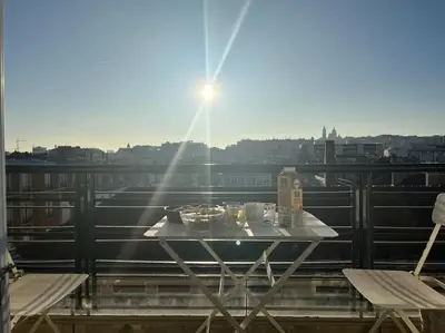 Balcon ou terrasse dans l'établissement Balcony with view of Montmartre