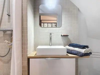 Salle de bains dans l'établissement Loft en plein coeur du Marais