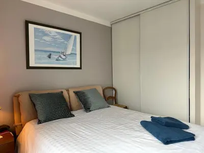 Un ou plusieurs lits dans un hébergement de l'établissement Air conditioned apartment 78 m2, Terrace 50m2