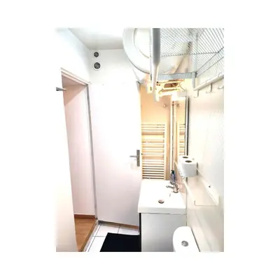 Salle de bains dans l'établissement Logement entier 2-3 p