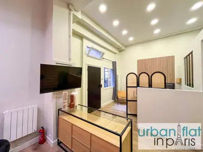 Télévision ou salle de divertissement dans l'établissement Urban Flat 05 - Beautiful Flat in Paris
