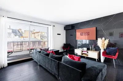 Coin salon dans l'établissement GuestReady - View of the Eiffel Tower ideal for 2