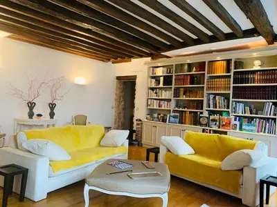 Coin salon dans l'établissement Lux Apartment Marais Temple