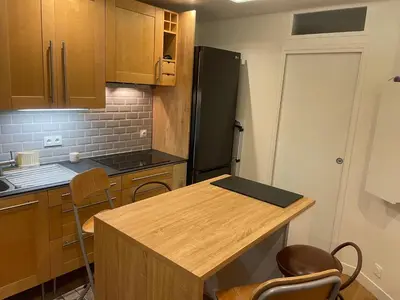 Cuisine ou kitchenette dans l'établissement Appartement au cœur de Paris
