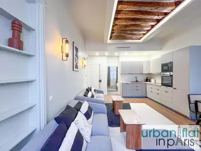 Cuisine ou kitchenette dans l'établissement Urban Flat 188 - Stunning 4 Bedroom Flat in Paris