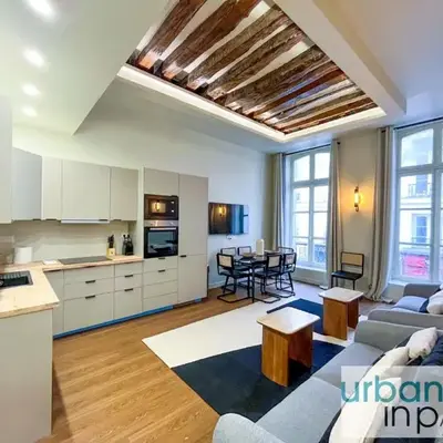 Urban Flat 188 - Stunning 4 Bedroom Flat in Paris